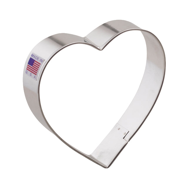 HEART COOKIE CUTTER CARDED